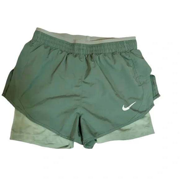 Nike Women's 2 in 1 DrifFit Tempo Luxe Athletic Shorts - Size XL - Picture 2 of 7